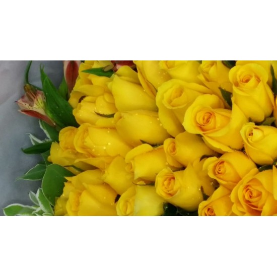 Happy Together 50pcs Roses Bouquet